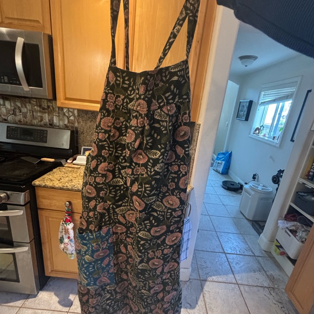 Natural Life Dakota Tie Back Dress - Black and Pink